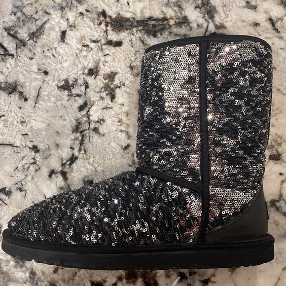 Women’s Black Sequin UGG - Picture 3 of 3